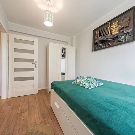 Comfort Near Old Town Bema Appartement *
